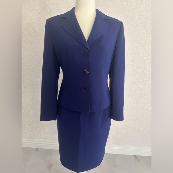 Kasper Petite Navy Suit Ensemble - Picture 1 of 7